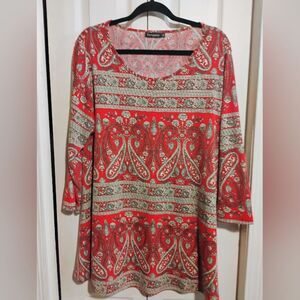 Red and Cream Graphic 3/4 Sleeve Blouse